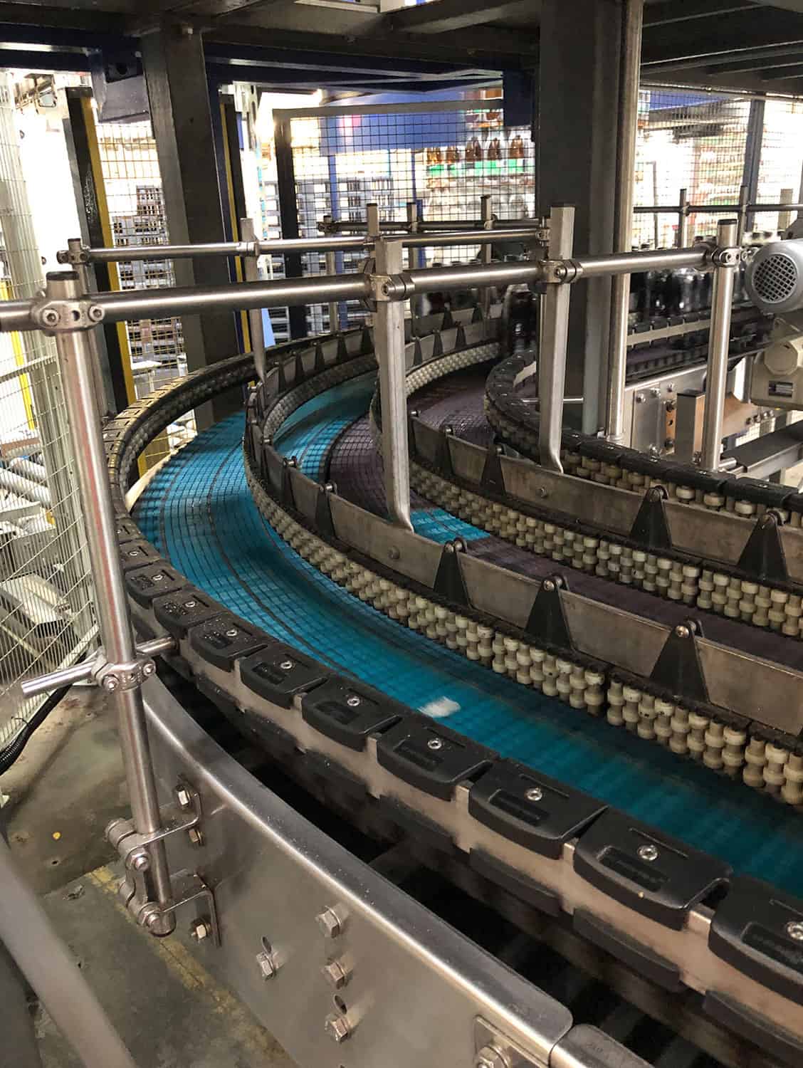 Salle de travail de Baumer V70/33